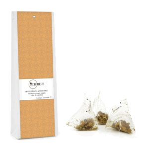 Novecento Tè® | Infuso Arancia e Mandarino - 15 Infusori Piramide | Tisana Arancia Mandarino | Miscela Fruttata Agrumi, Mela, Fragoline Bosco in Filtri